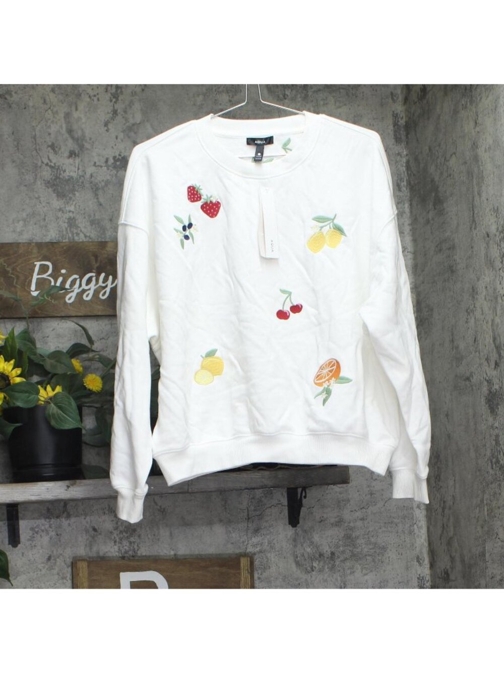 Aqua Womens Fruit Embroidered Sweatshirt PV-T80268A White L